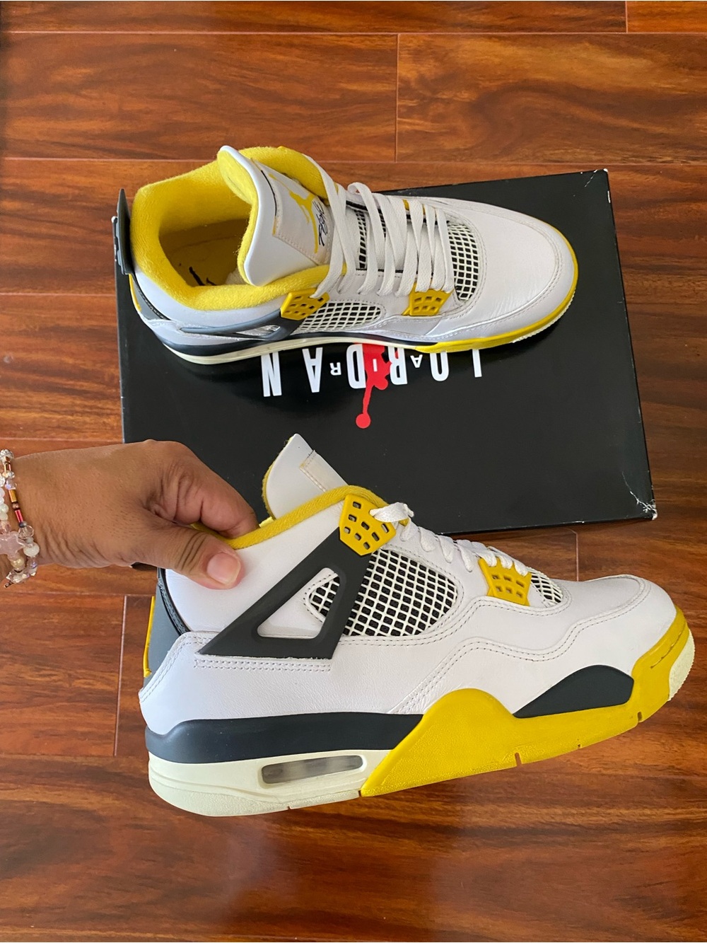 Air Jordan 4 Retro Vivid Sulfur White and Yellow Basketball Sneakers - 10